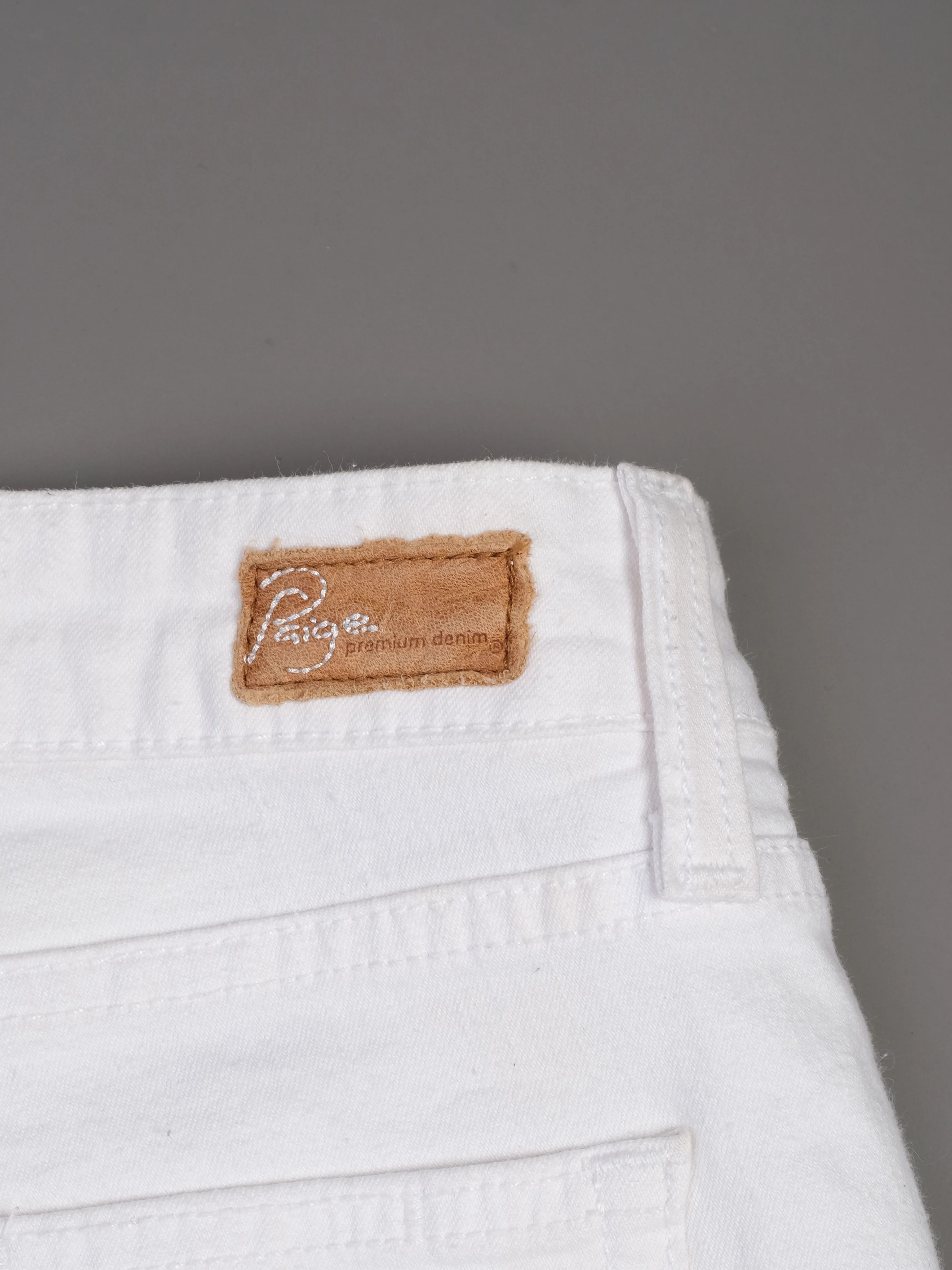 Excellent Paige White Denim Shorts Size M - Premium Quality