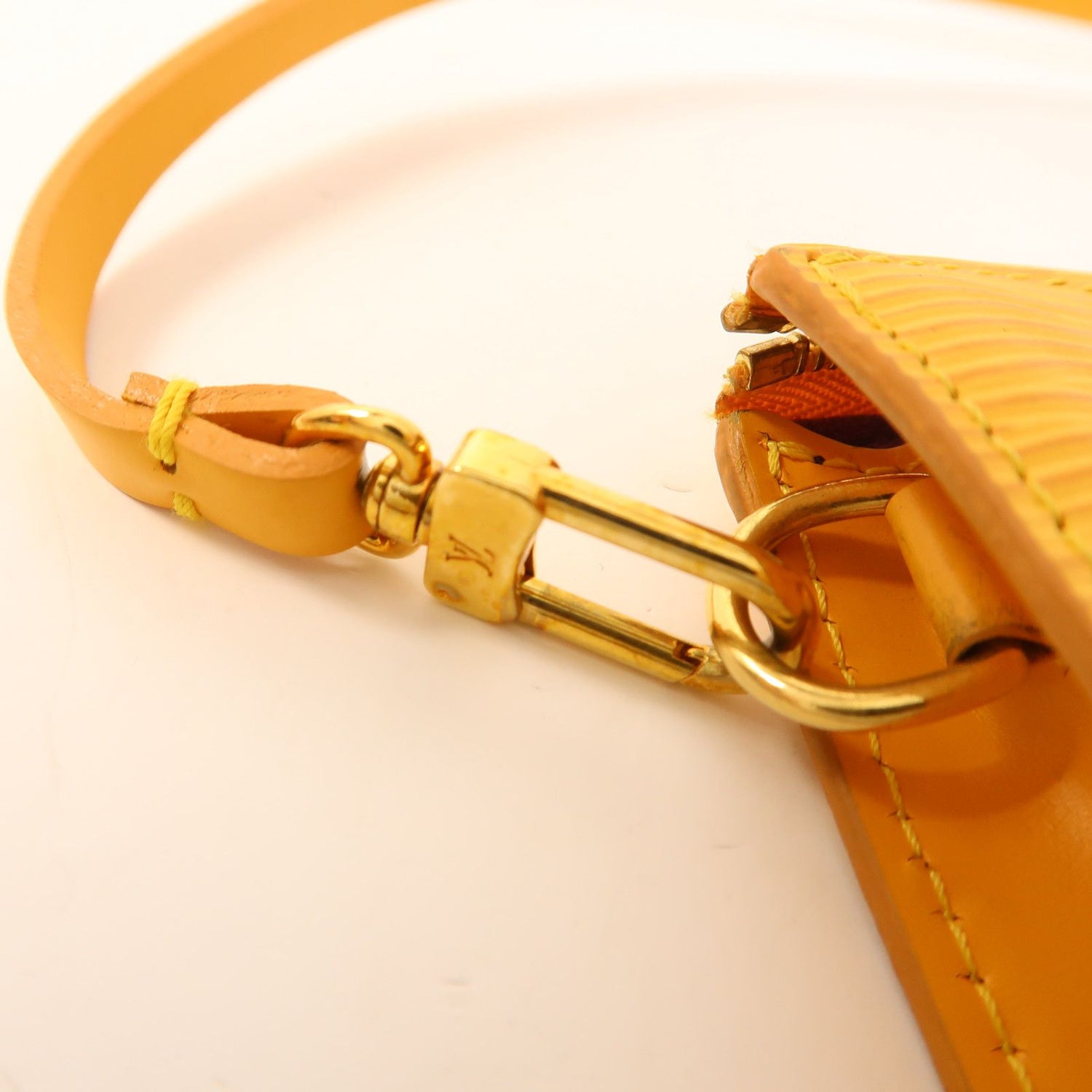 Louis Vuitton Epi Pochette Accessoires Pouch Kinpaku Handmade Bag Yellow Handbag M 5294a