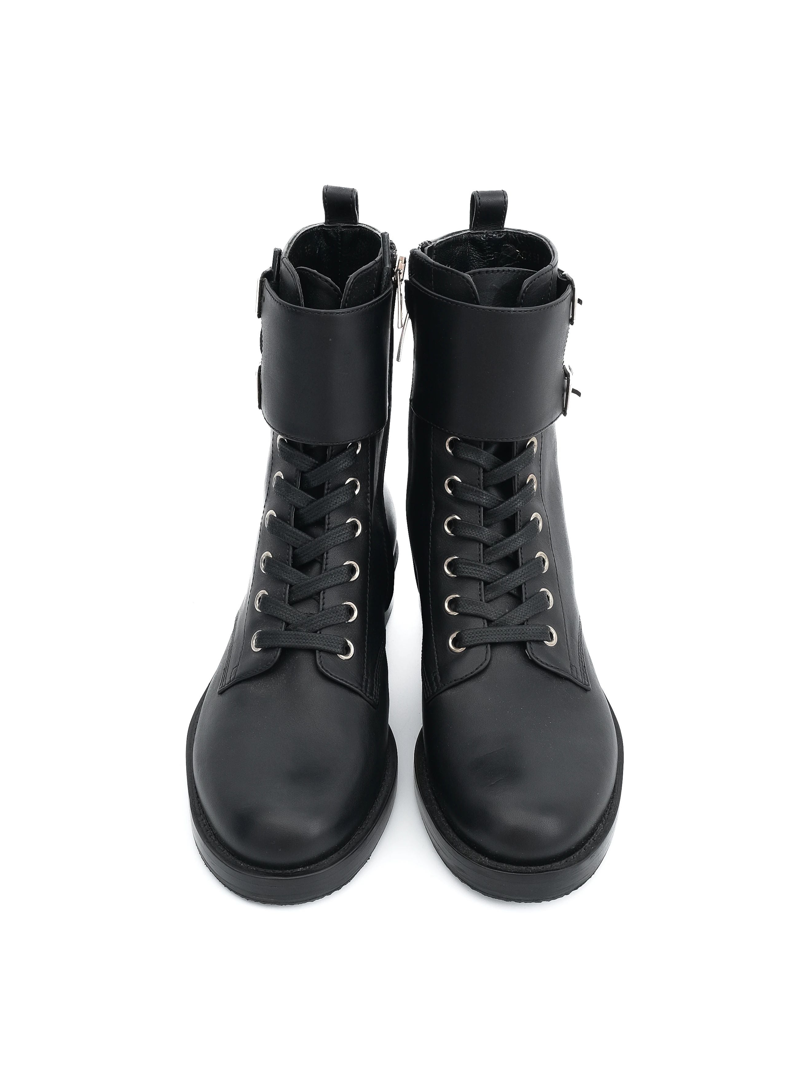 Perfect Gianvito Rossi Black Leather Lace-Up Boots Size 35