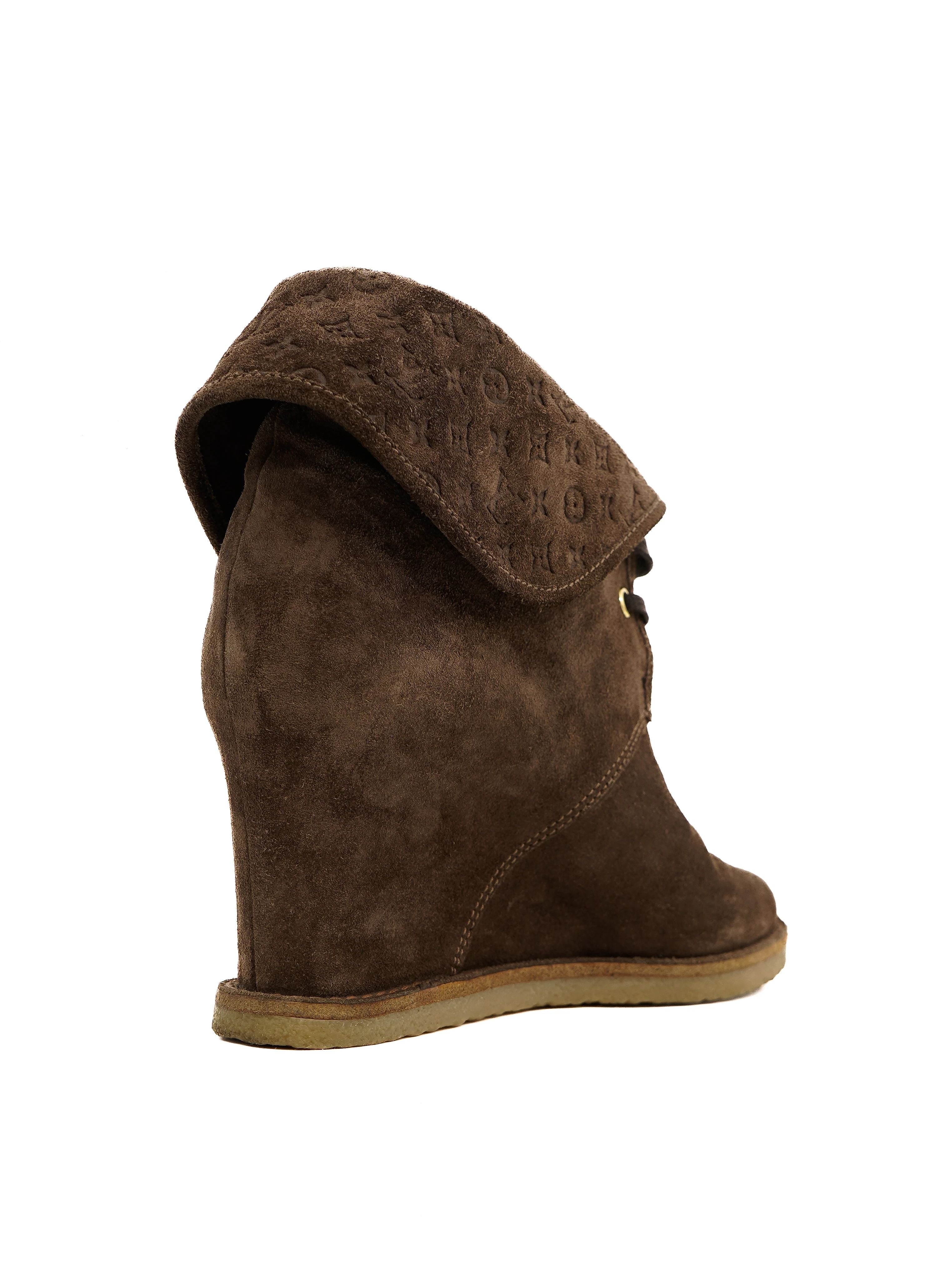 Excellent Louis Vuitton Orange Suede Wedge Boot Size 37.5