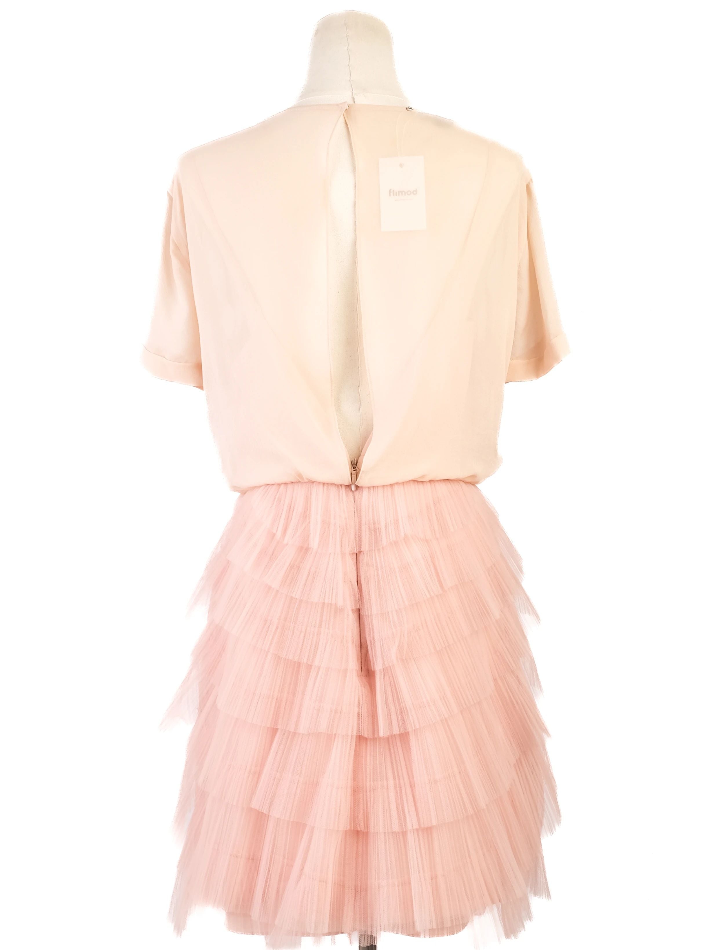Excellent BCBGMaxazria Pink Silk Dress Size M with Ruffled Skirt
