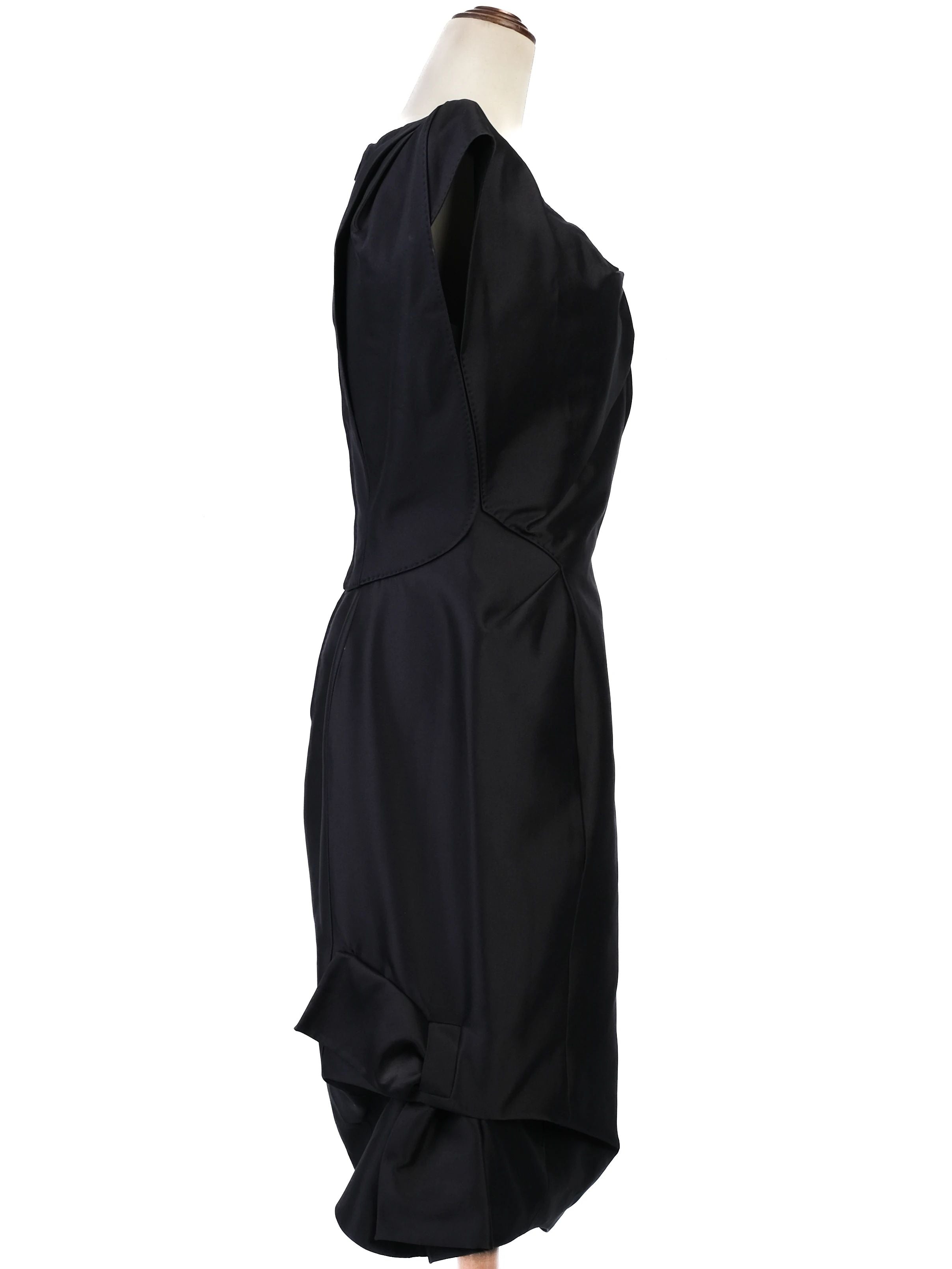 NEW Louis Vuitton Black Silk Dress Size L with Unique Collar Detail