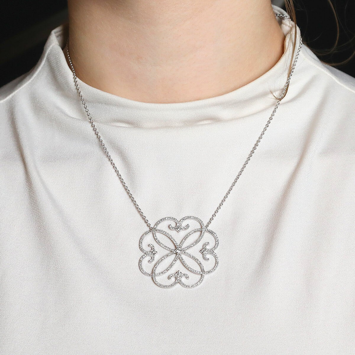 Forges Arabesque diamonds and gold necklace