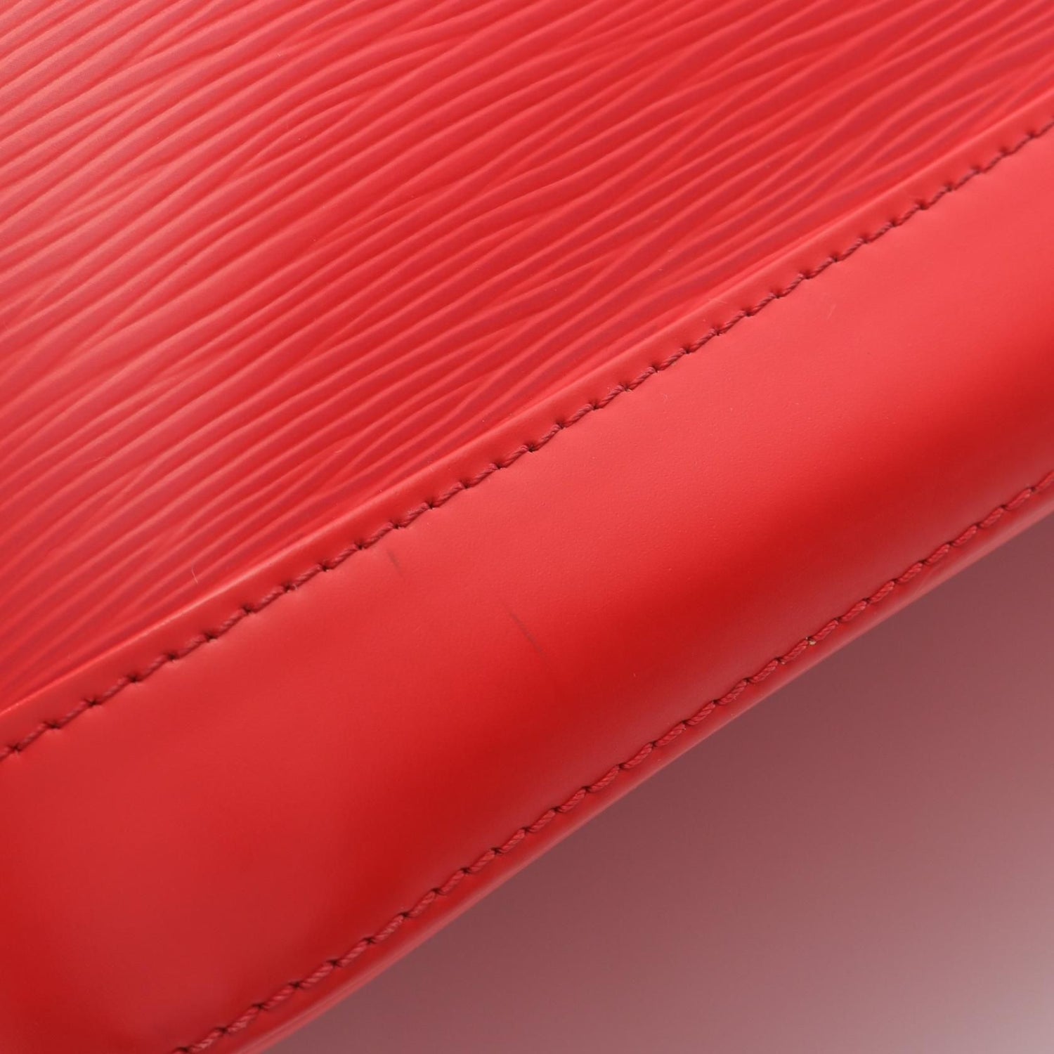 Louis Vuitton Alma Mm Coquelicot Red Handbag