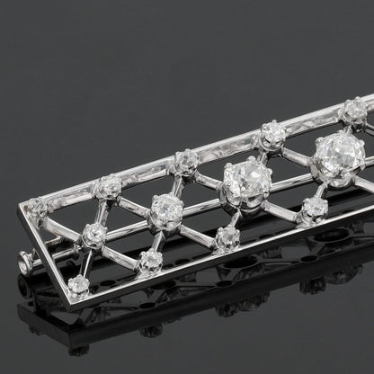 Gold and diamonds brooch