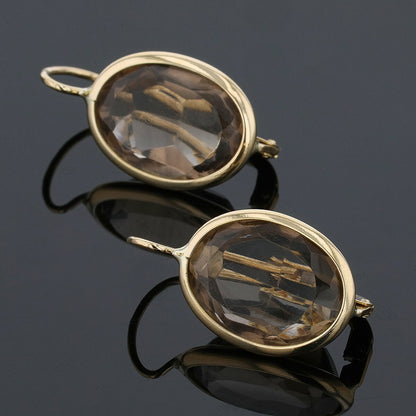 Gold and quartz earrings