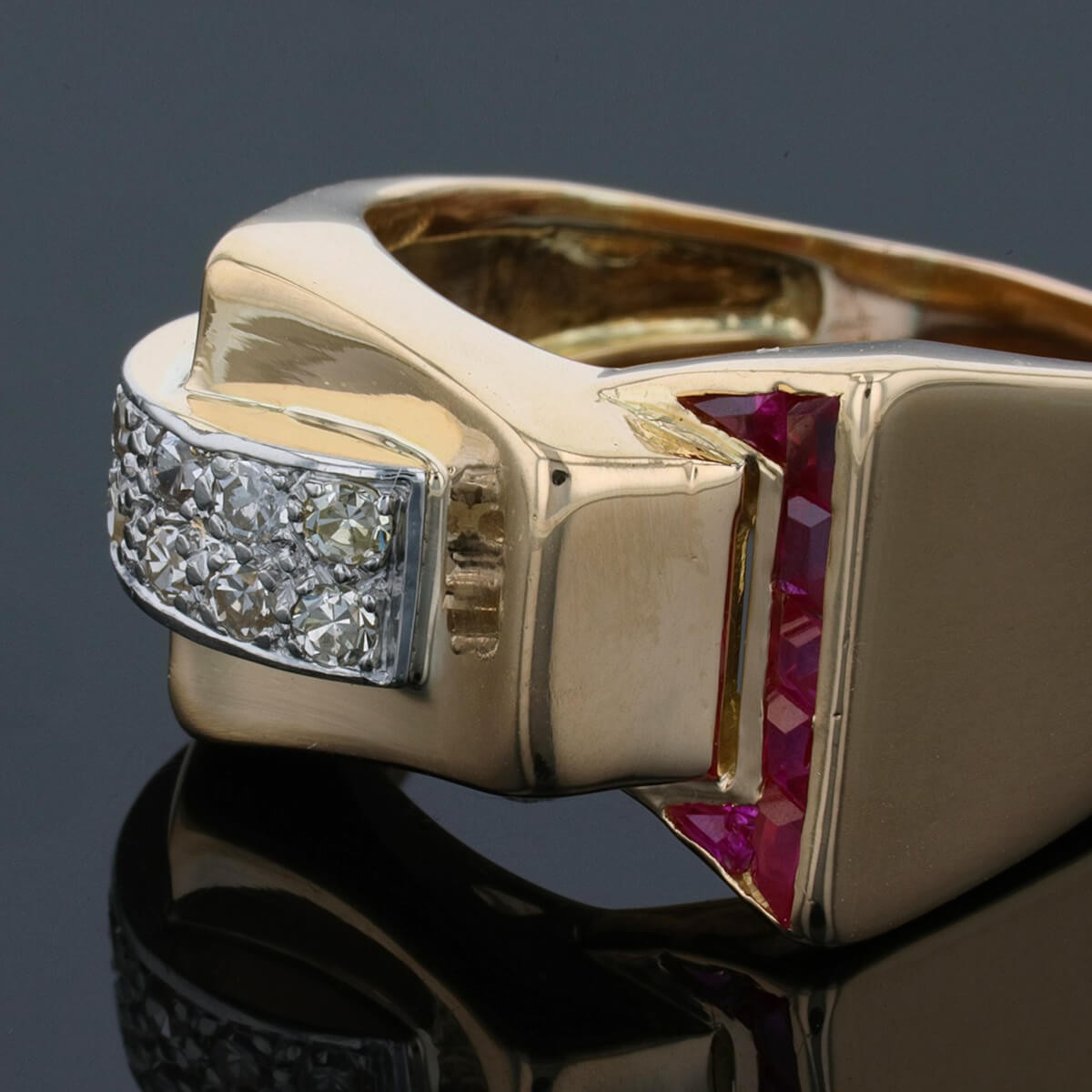 Gold, rubies and diamonds ring