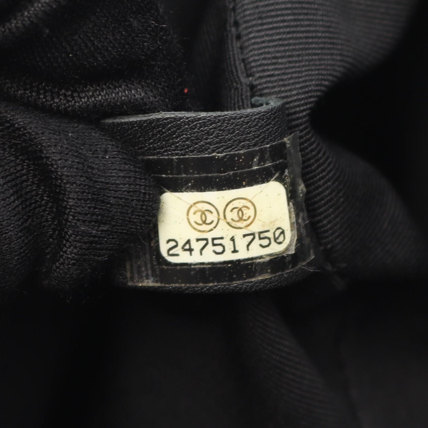 Chanel Black V Stitch Shoulder Bag Lambskin (sheep Leather)