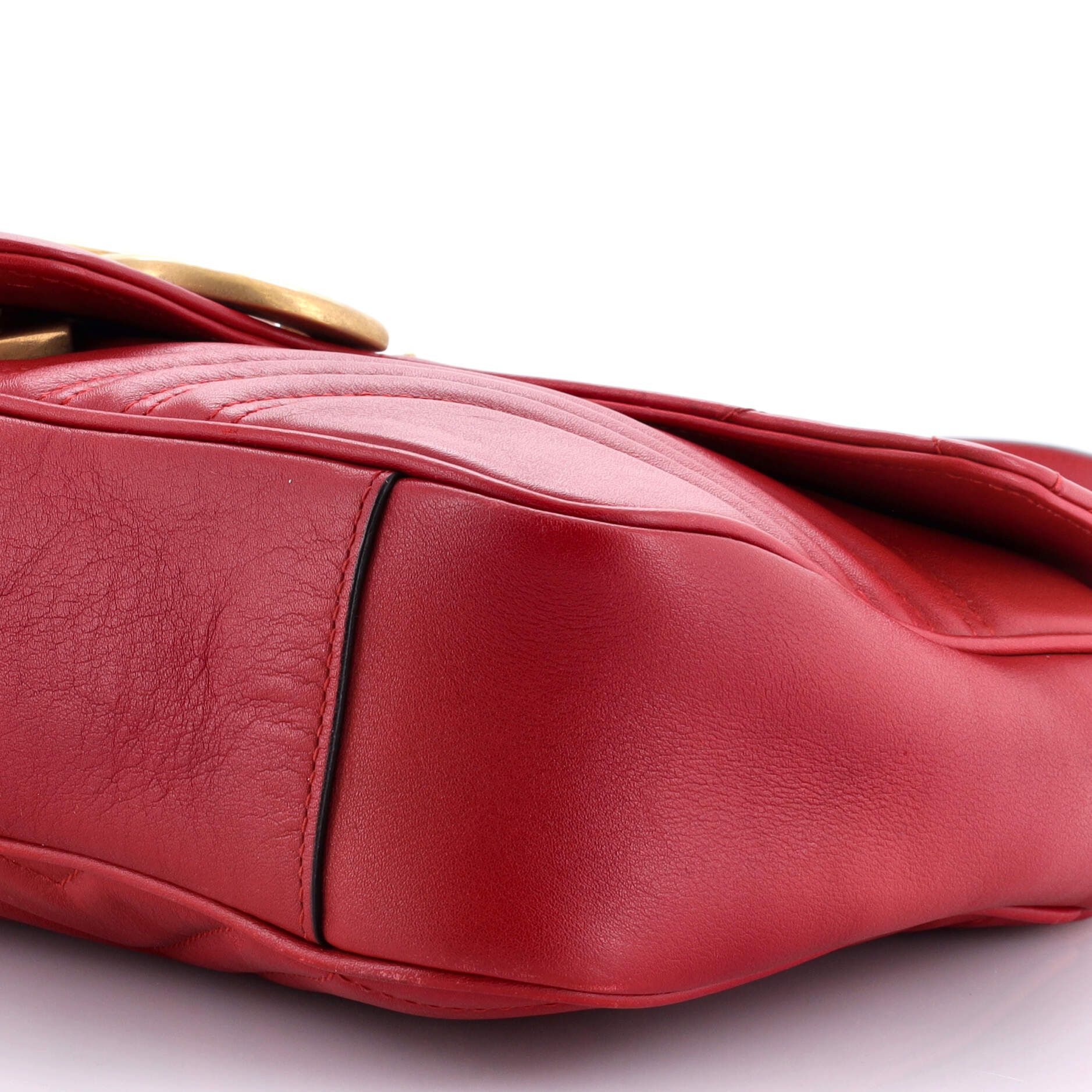 Gucci GG Marmont Flap Bag Matelasse Leather Medium