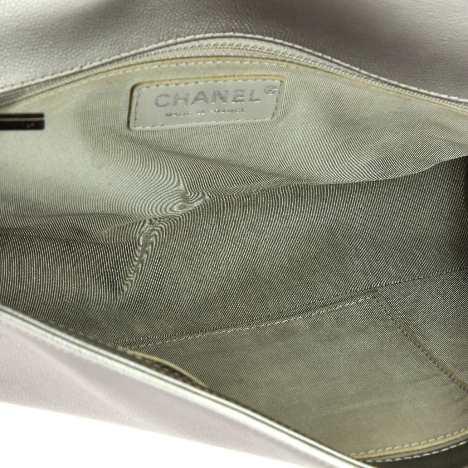 Chanel Boy Flap Bag Quilted Caviar New Medium