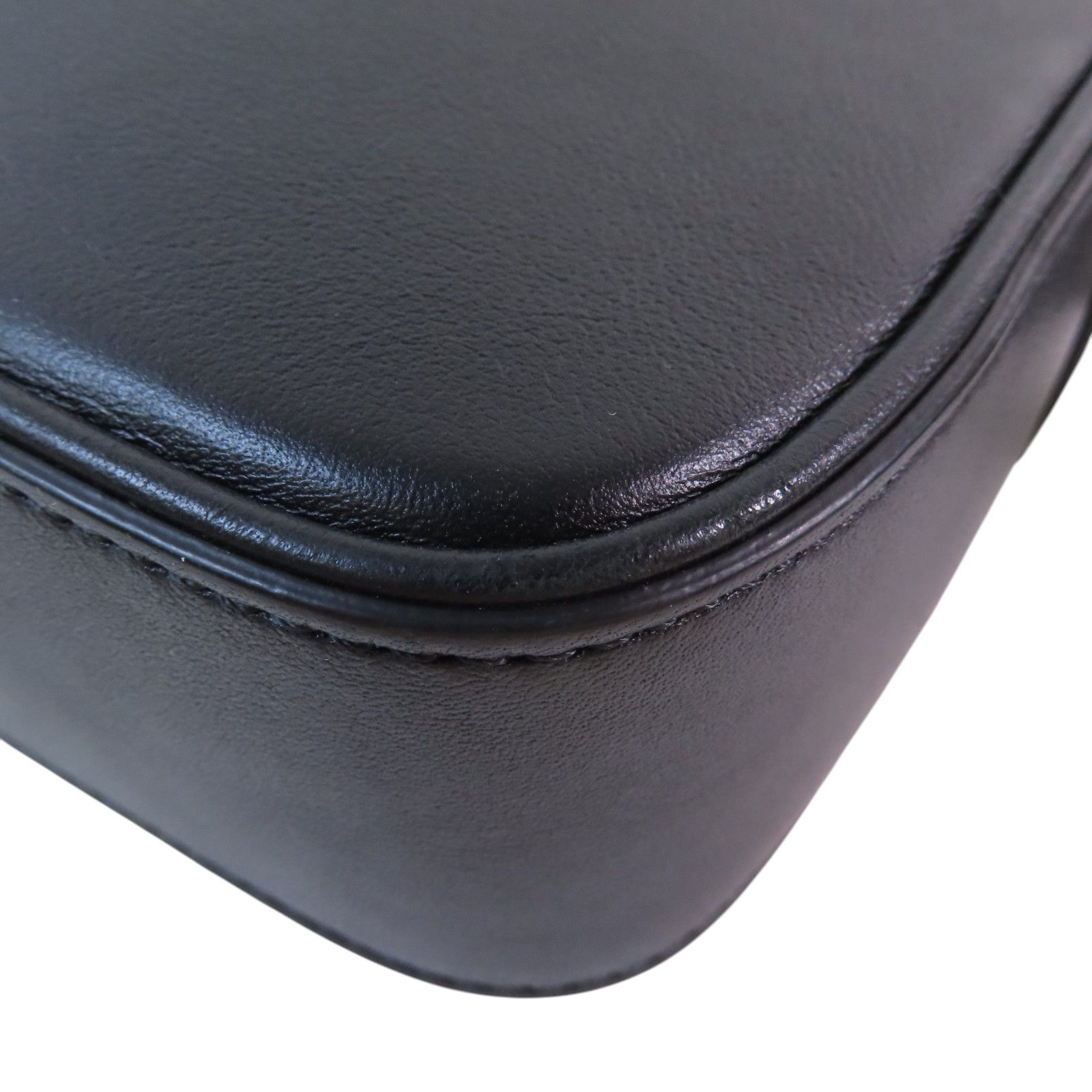 Celine Cowhide Leather Shoulder Bag Silver Shoulder Bag Black Calfskin (cowhide) F-cu-3201