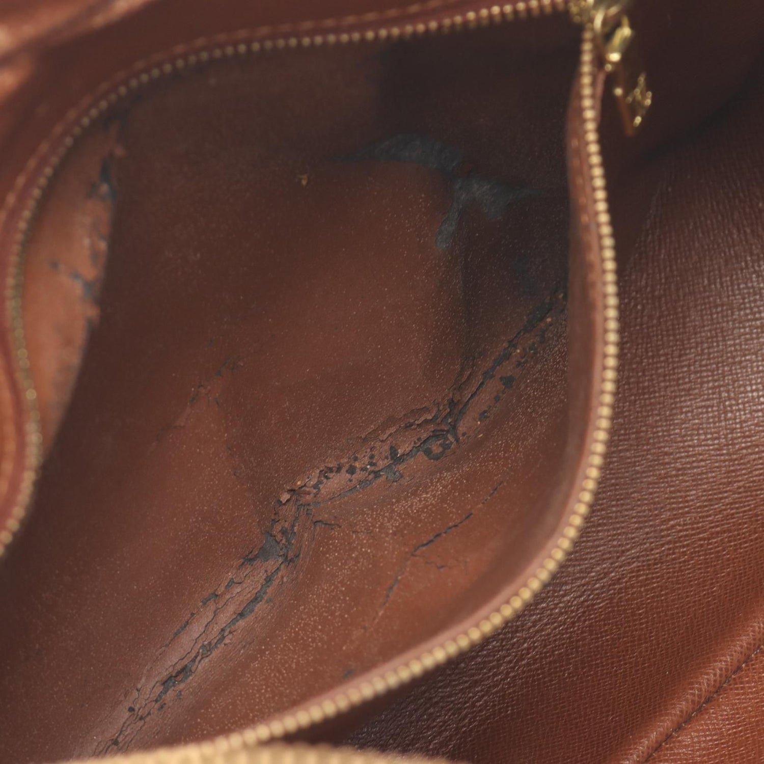 Louis Vuitton Boulogne 30, Monogram