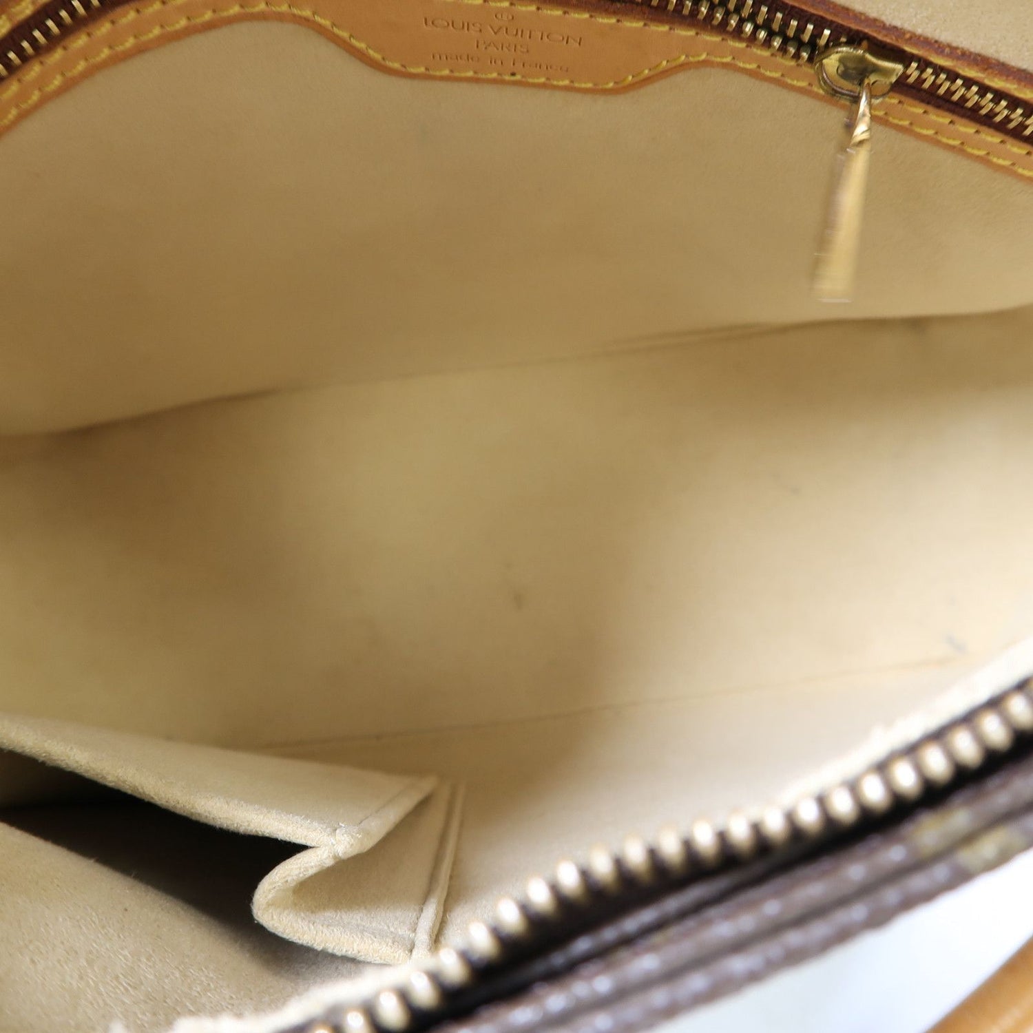 Louis Vuitton Looping MM, Monogram