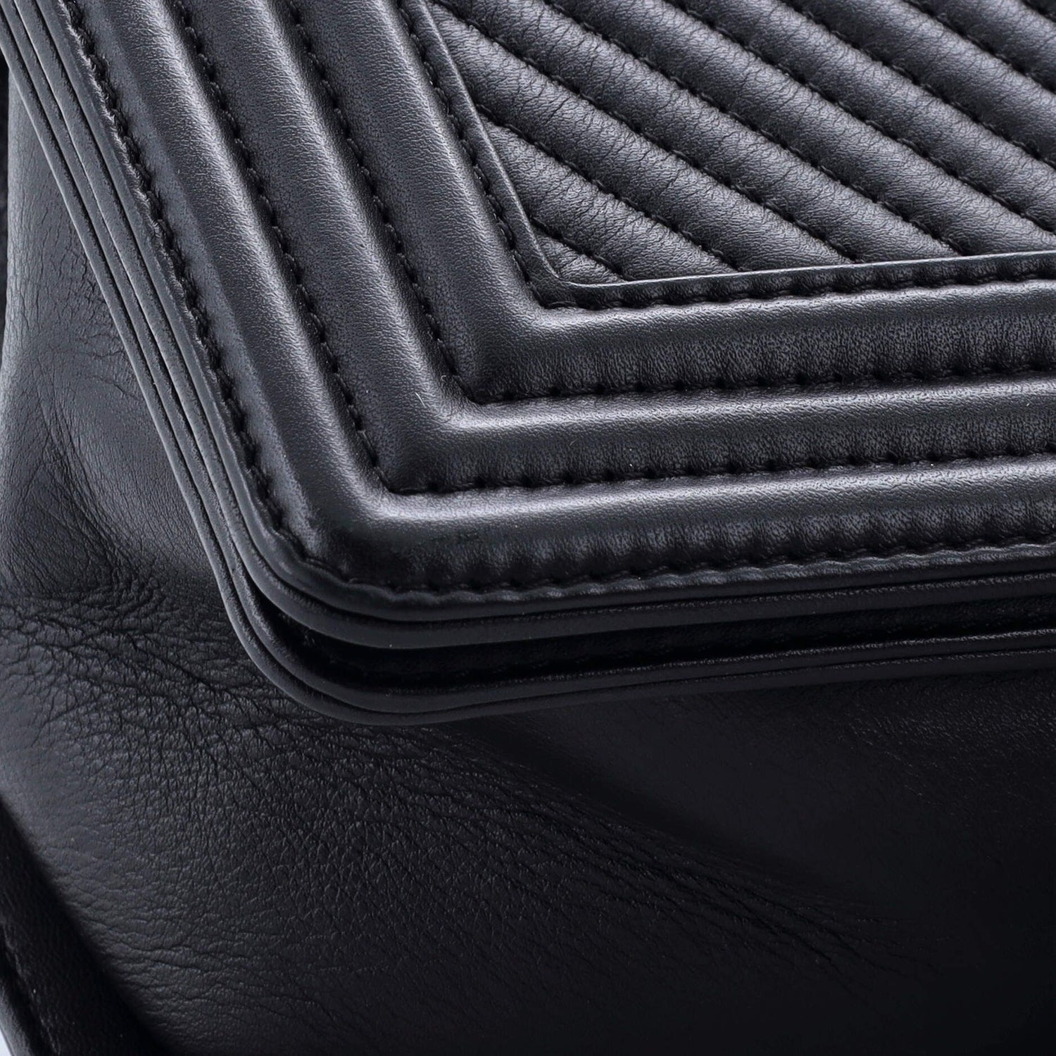 Chanel Boy Flap Bag Chevron Lambskin Old Medium