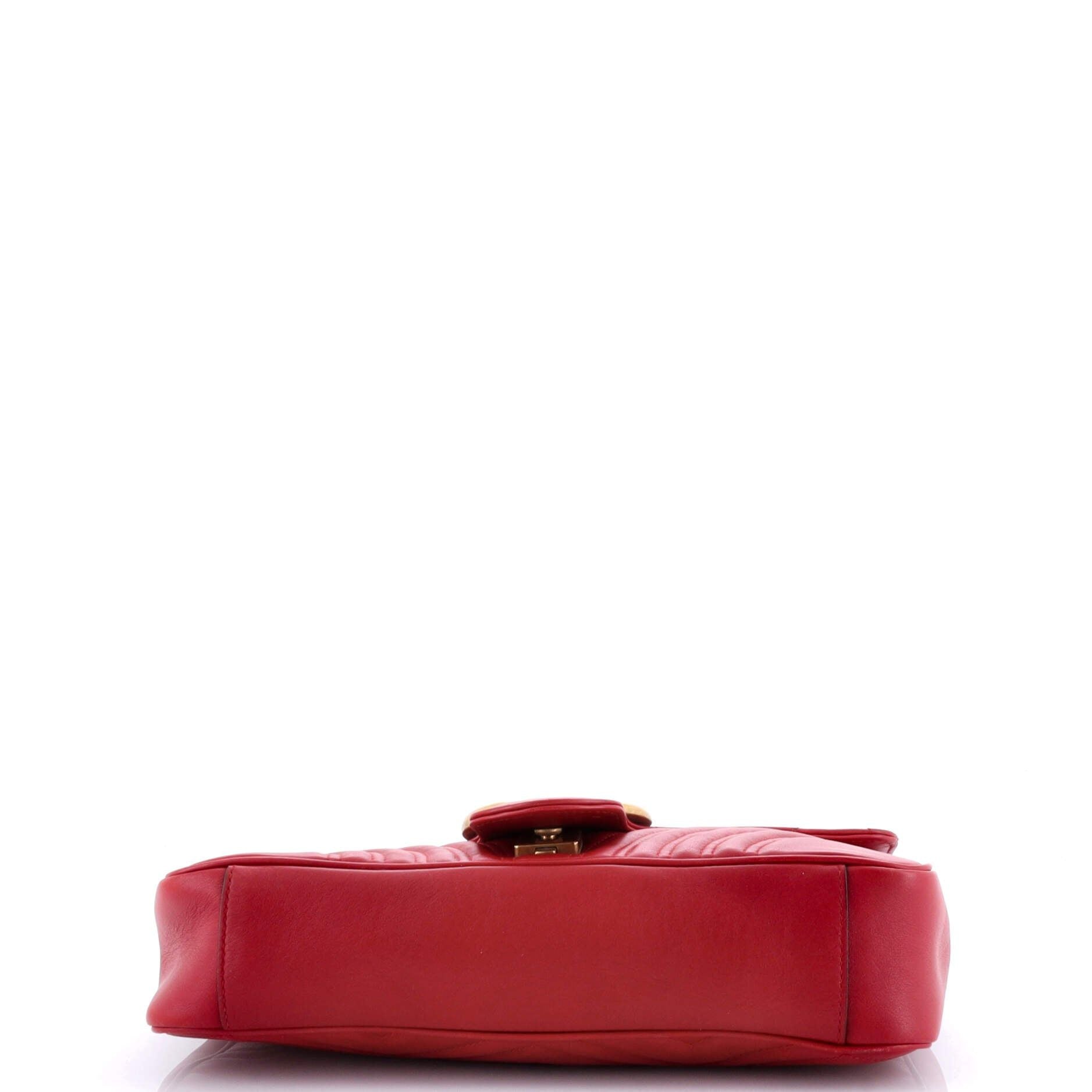 Gucci GG Marmont Flap Bag Matelasse Leather Medium