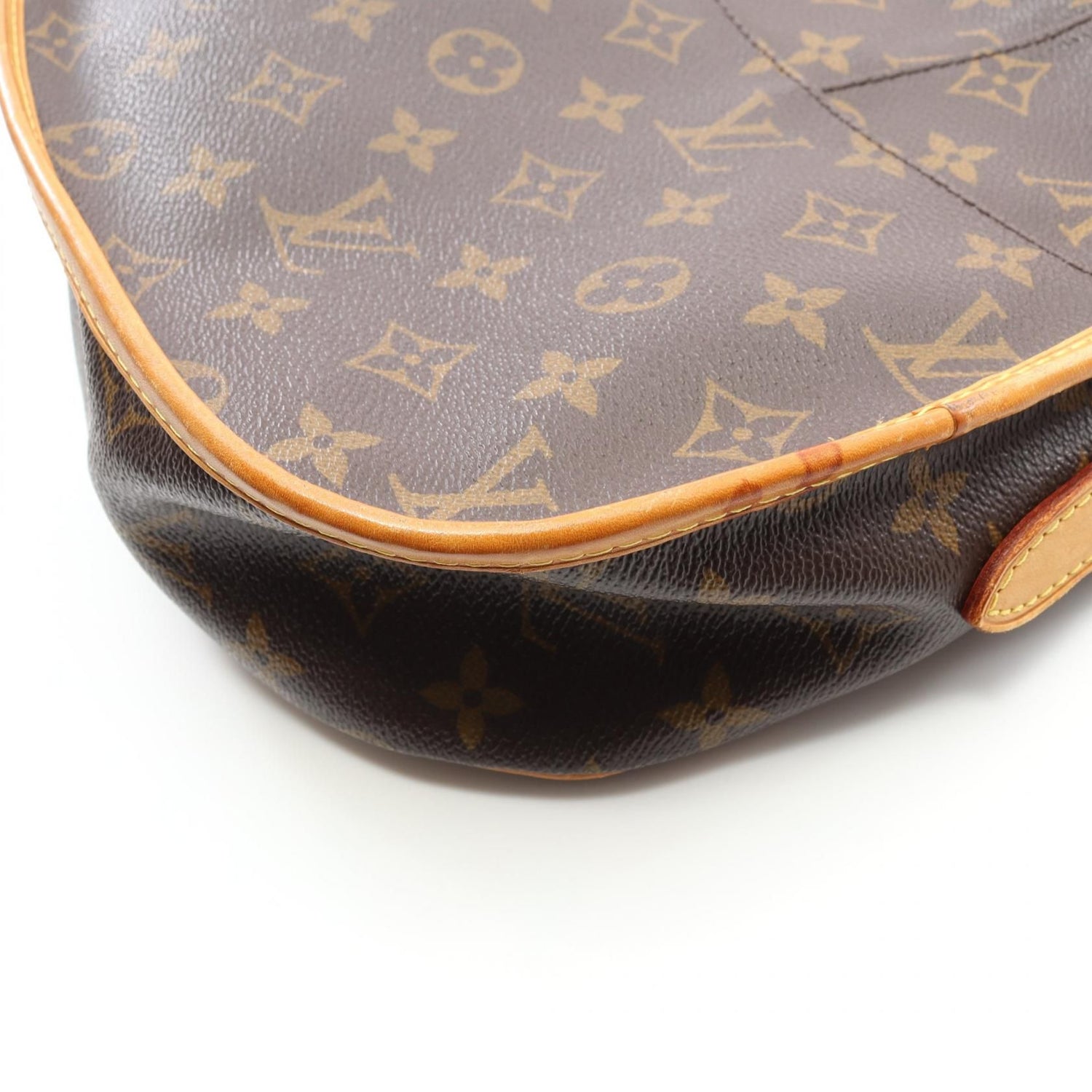 Louis Vuitton Menilmontant PM, Monogram