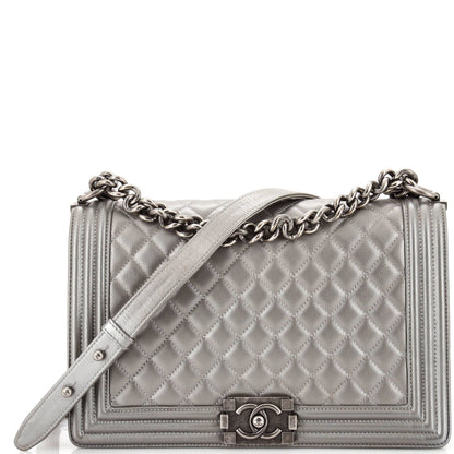 Chanel Boy Flap Bag Quilted Caviar New Medium