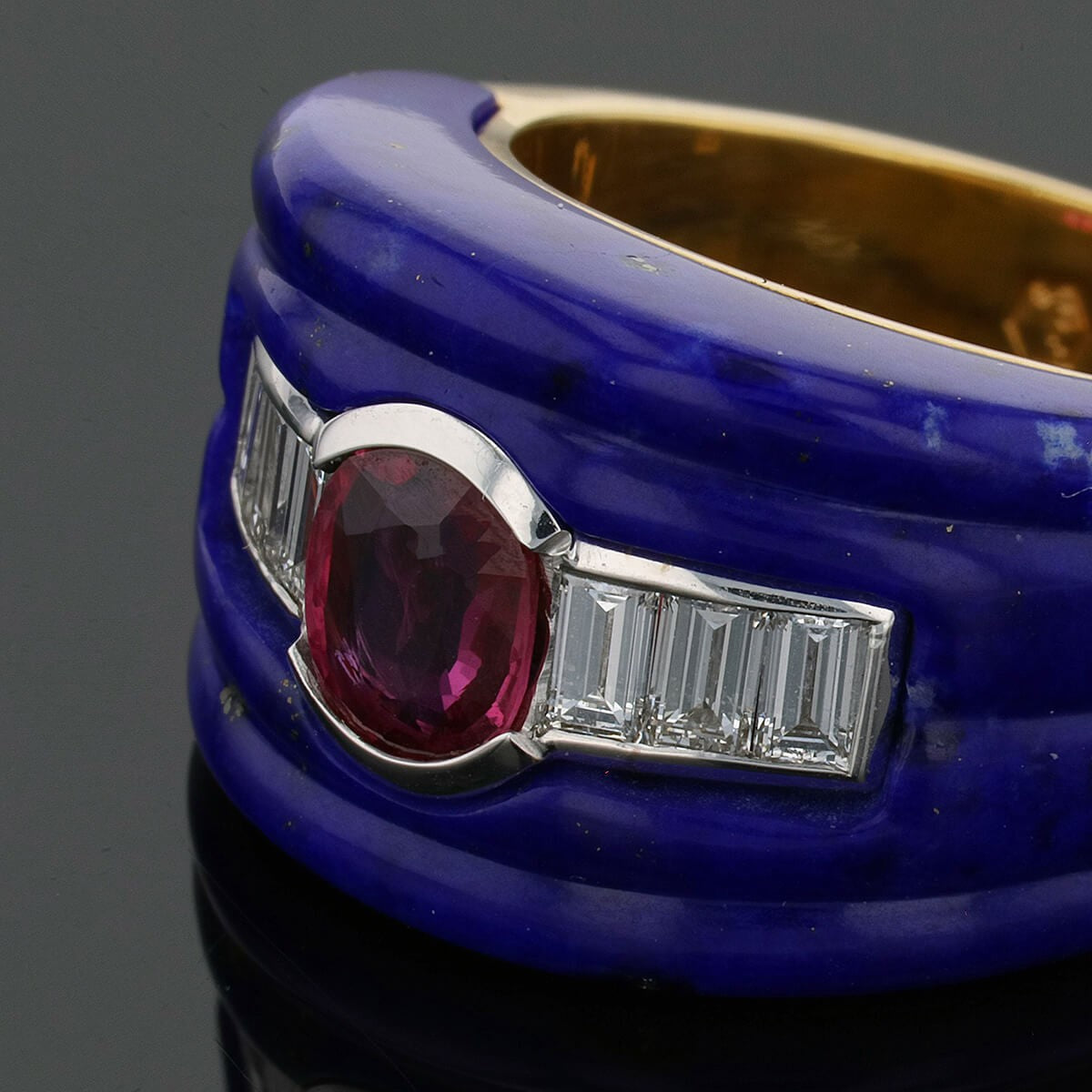 Lapis lazuli, ruby, diamonds and gold ring