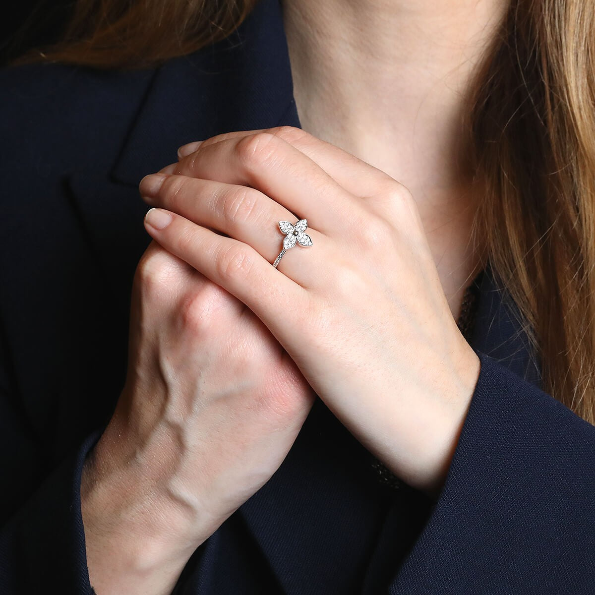Louis Vuitton Star Blossom diamonds and gold ring
