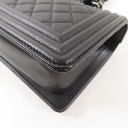 Chanel Black Cowhide Leather Boy 20 Cross Shoulder Bag Calfskin (cowhide) A 67085