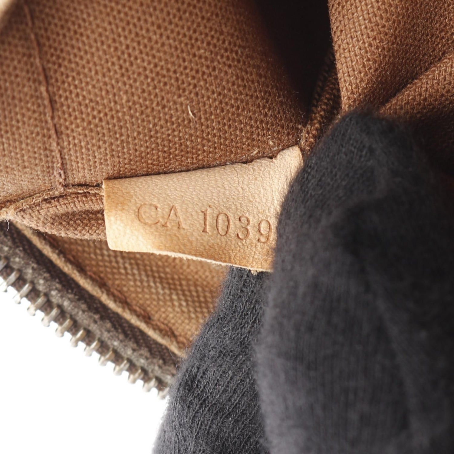 Louis Vuitton Odeon PM, Monogram