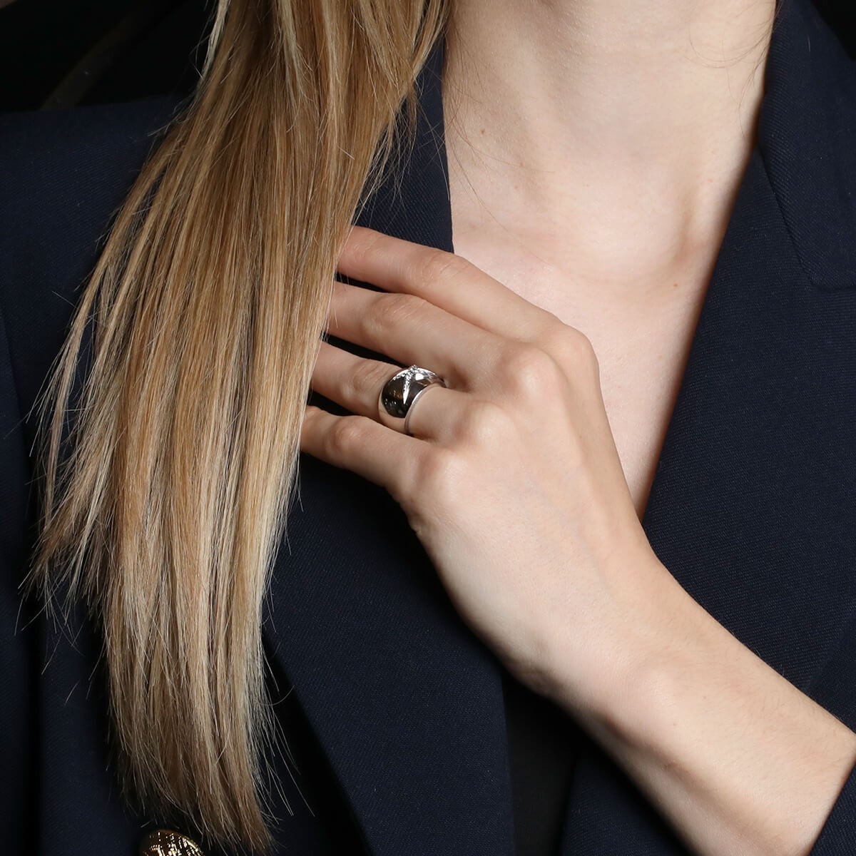 Mauboussin Etoile Divine diamonds and gold ring