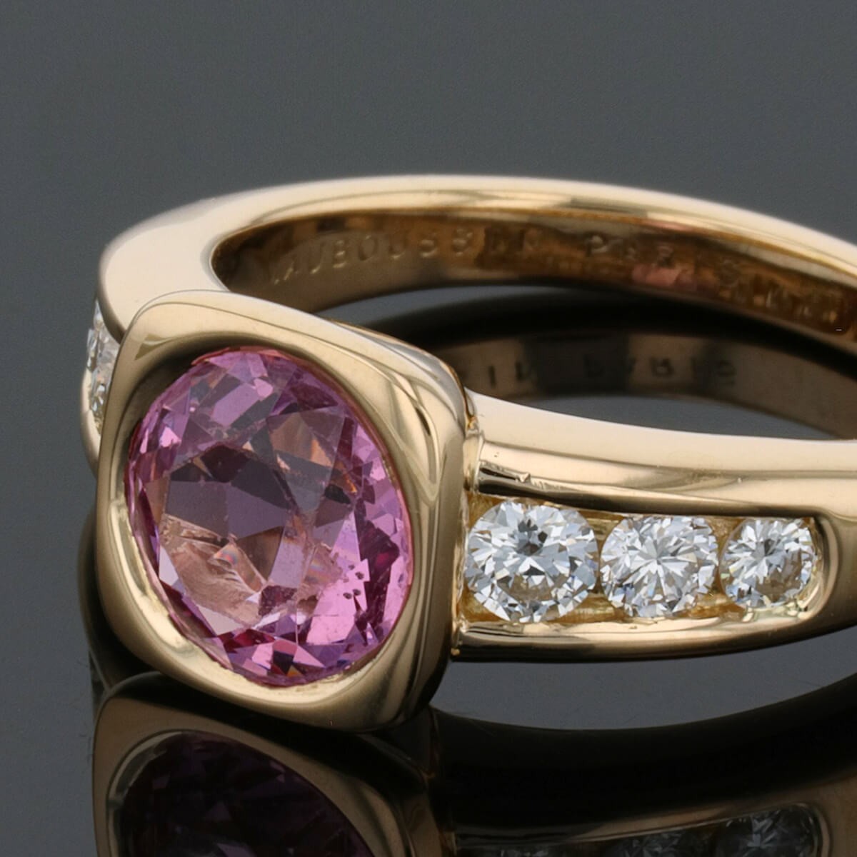 Mauboussin spinel, diamonds and gold ring