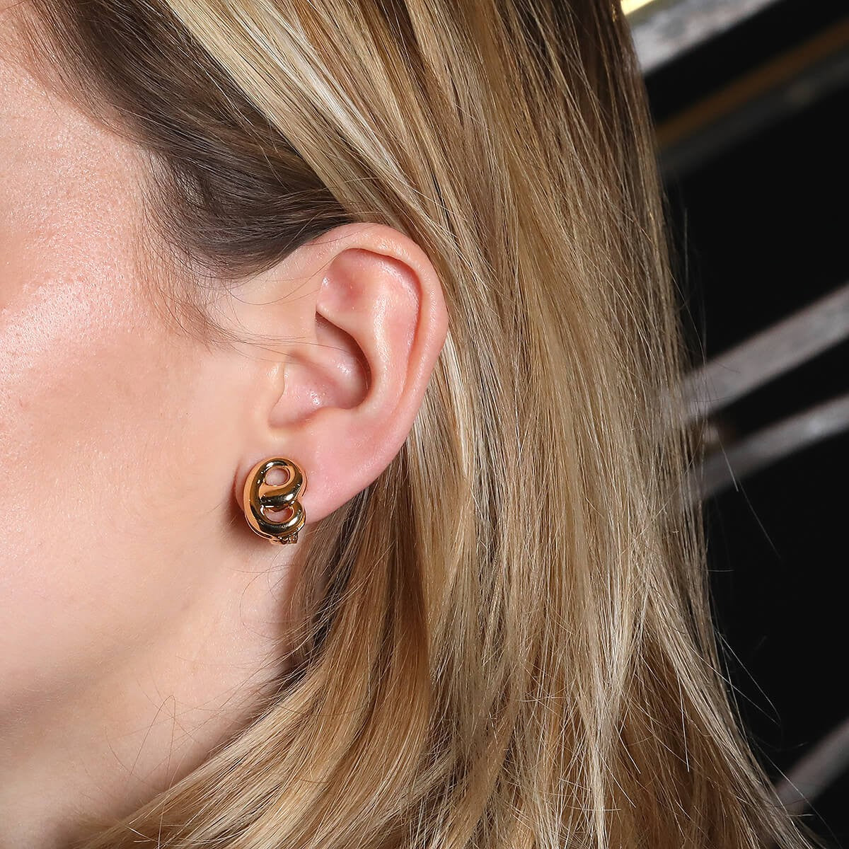 Mellerio Dits Meller gold earrings