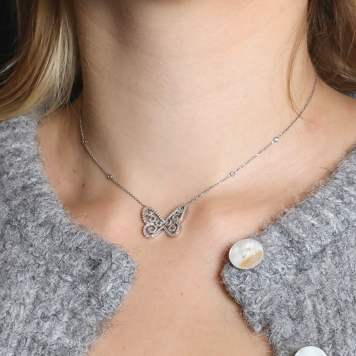 Messika Butterfly diamonds and gold necklace