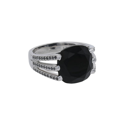 Poiray Fil onyx, diamonds and gold ring