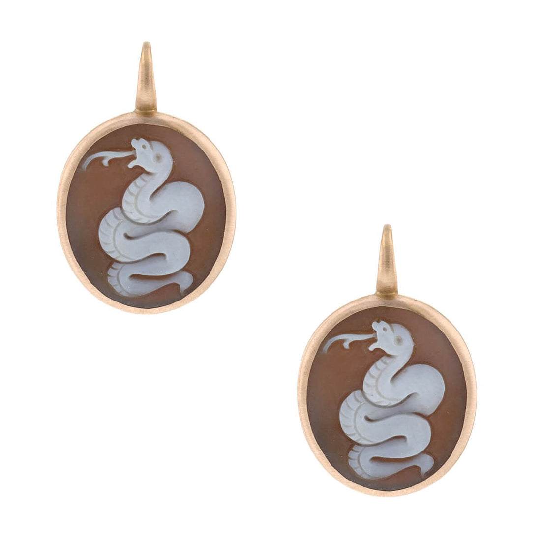 Pomellato Eva shell cameo and gold earrings