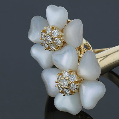 Ponte Vecchio mother-of-pearl, diamonds and gold ring