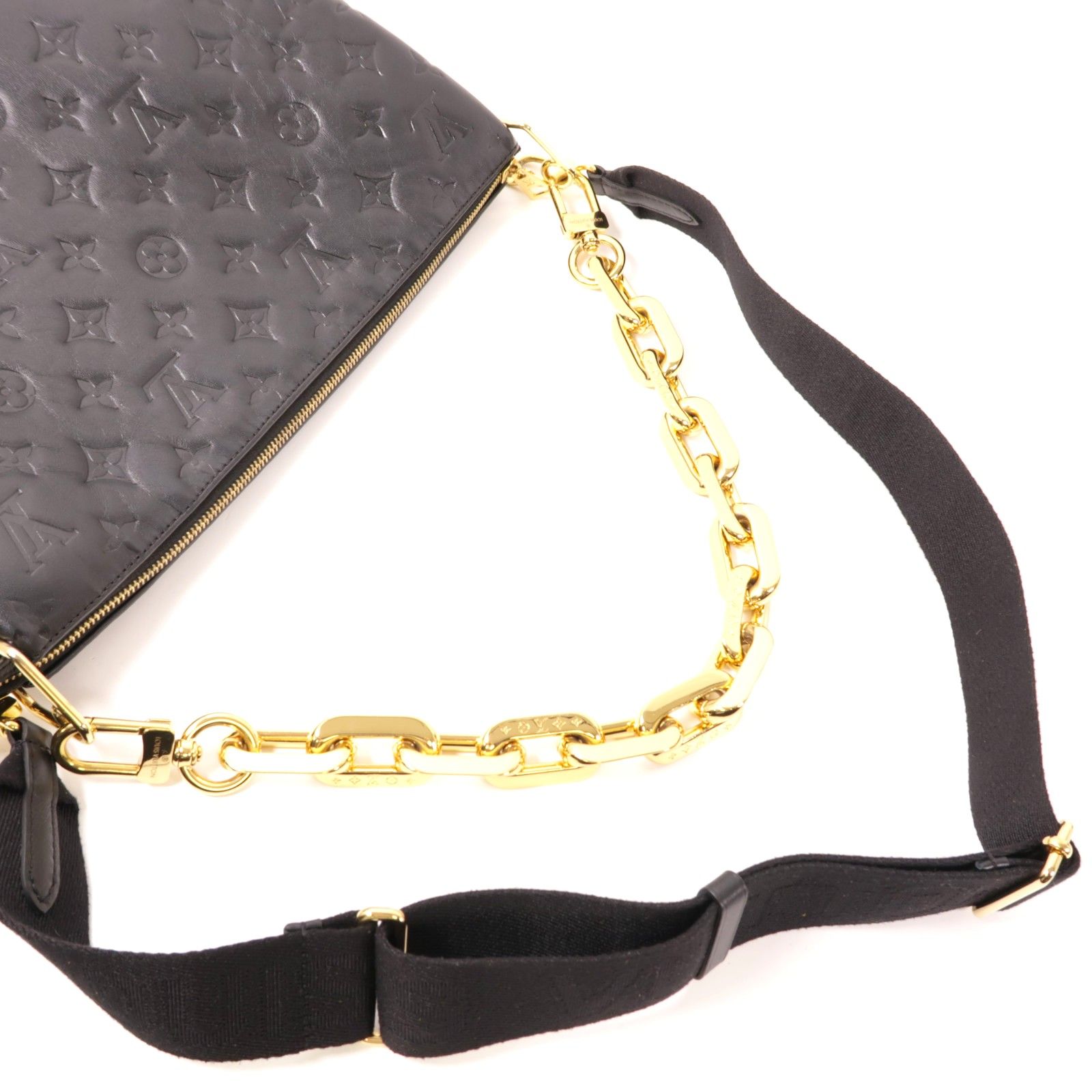Louis Vuitton Sheepskin Leather Coussin Mm Golden Shoulder Bag Black Shoulder Bag M 57783