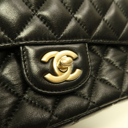 Chanel Black Sheepskin Leather Chain Shoulder Gold Leather Hand Grinded Shoulder And Back Bag Black 2way Shoulder