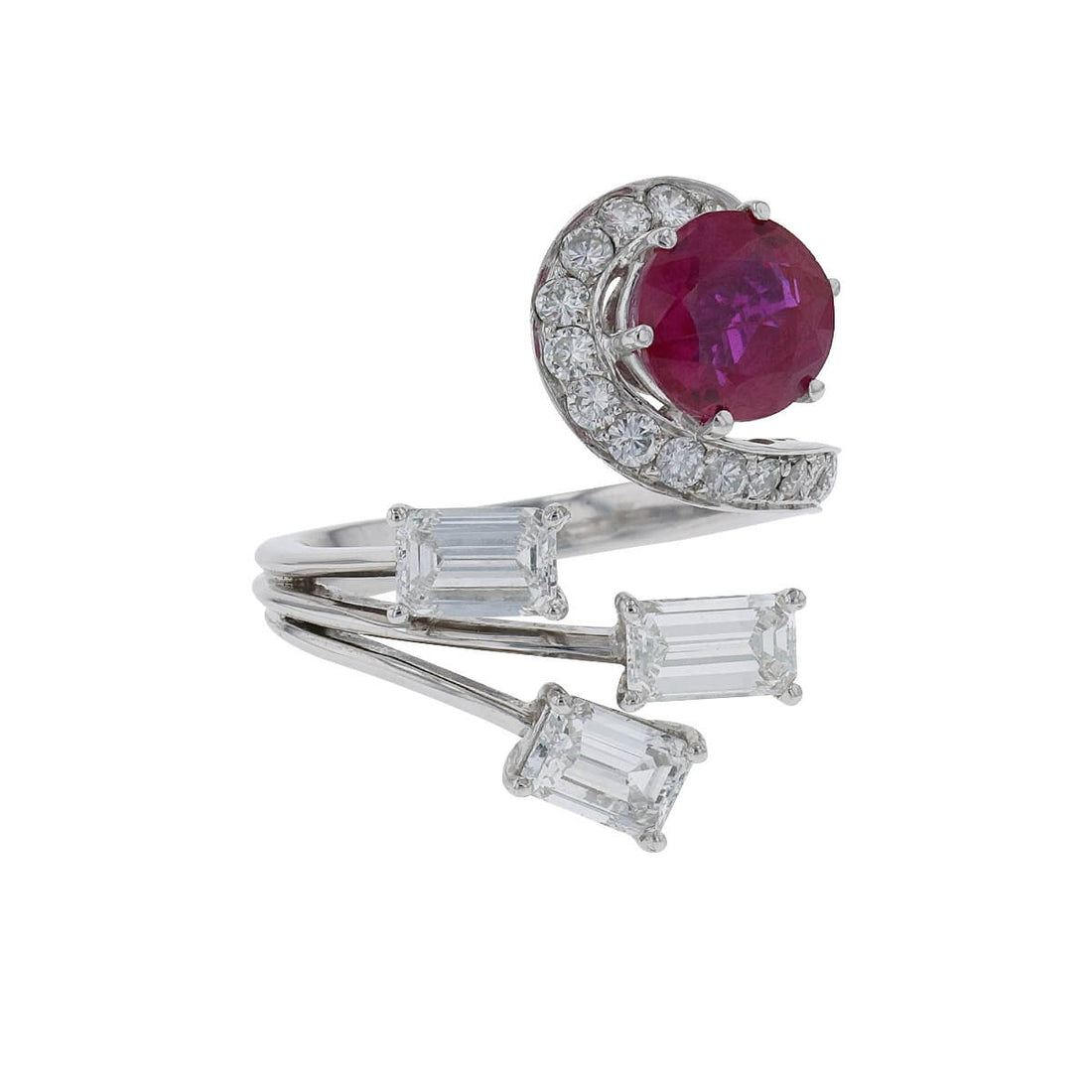 Ruby, diamonds and gold ring