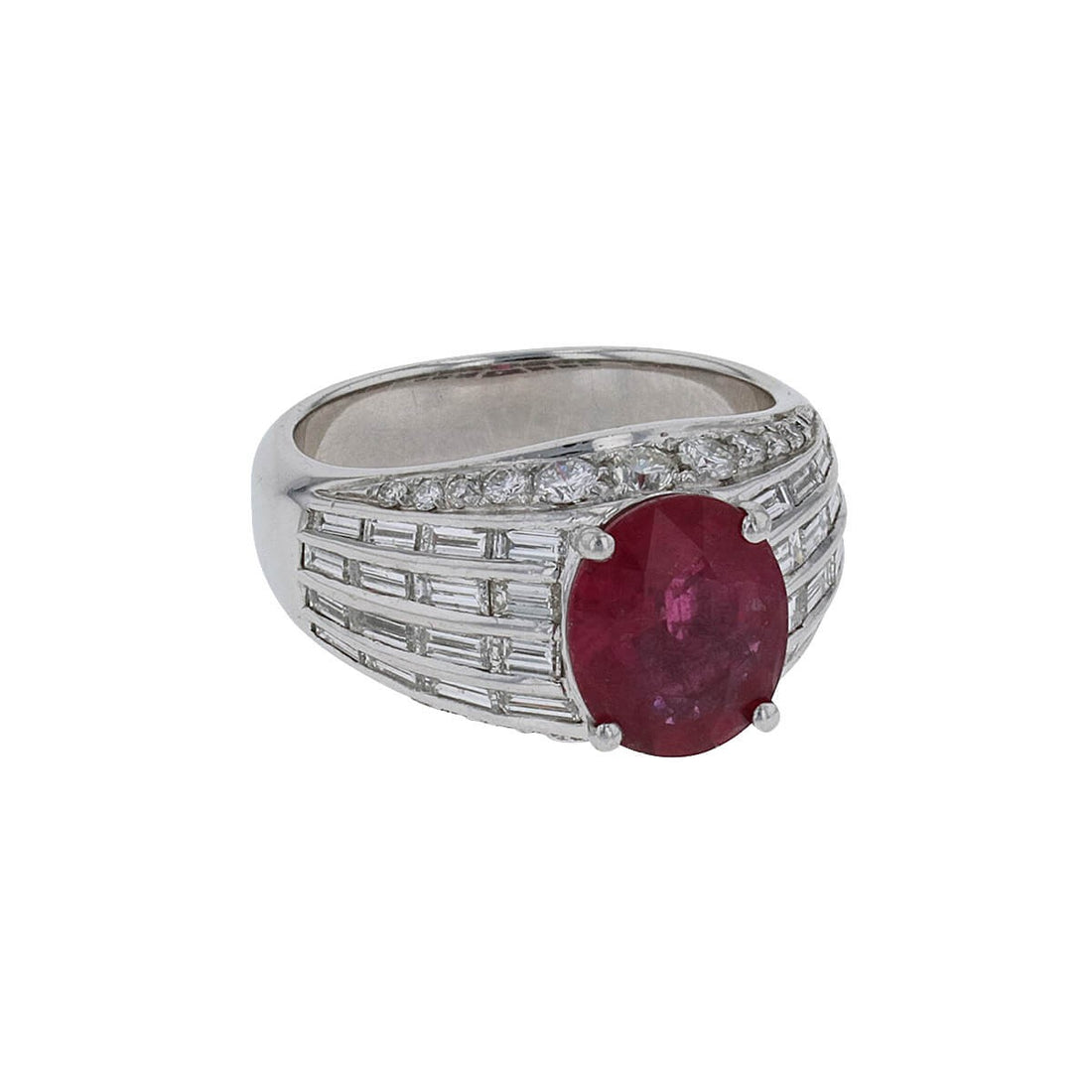 Ruby, diamonds and gold ring