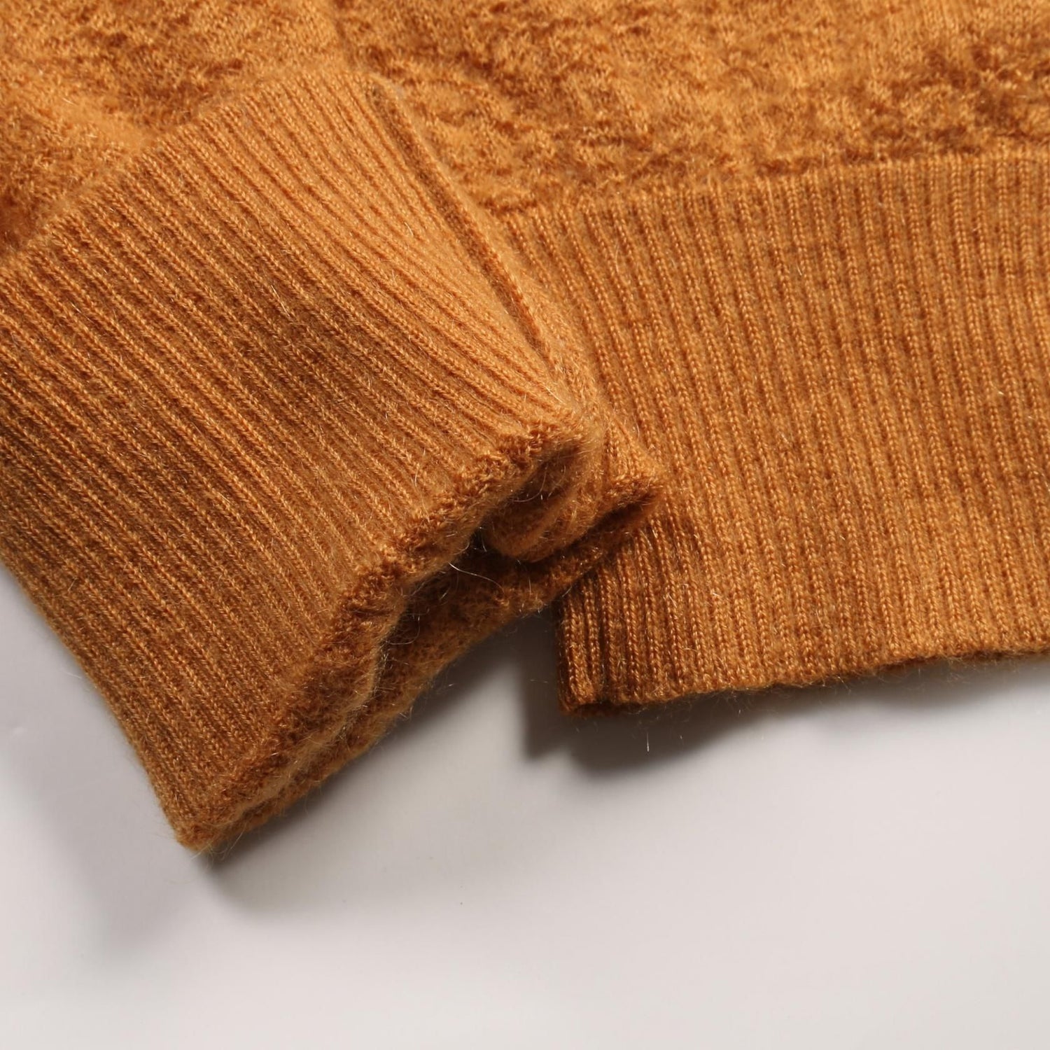 Chanel Orange With Pearl Knit Cashmere Moheya P 50015k 06342