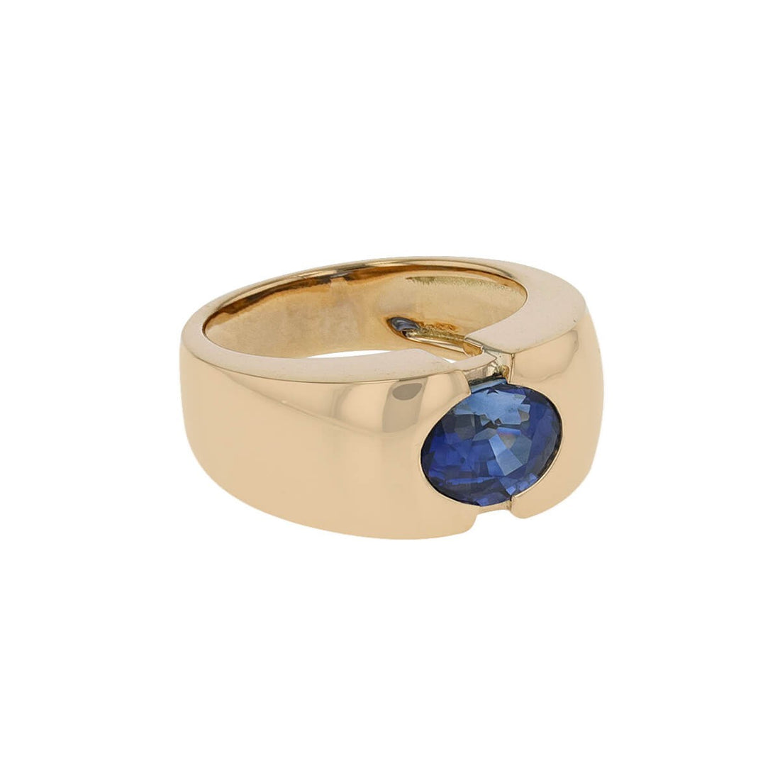Sapphire and gold ring