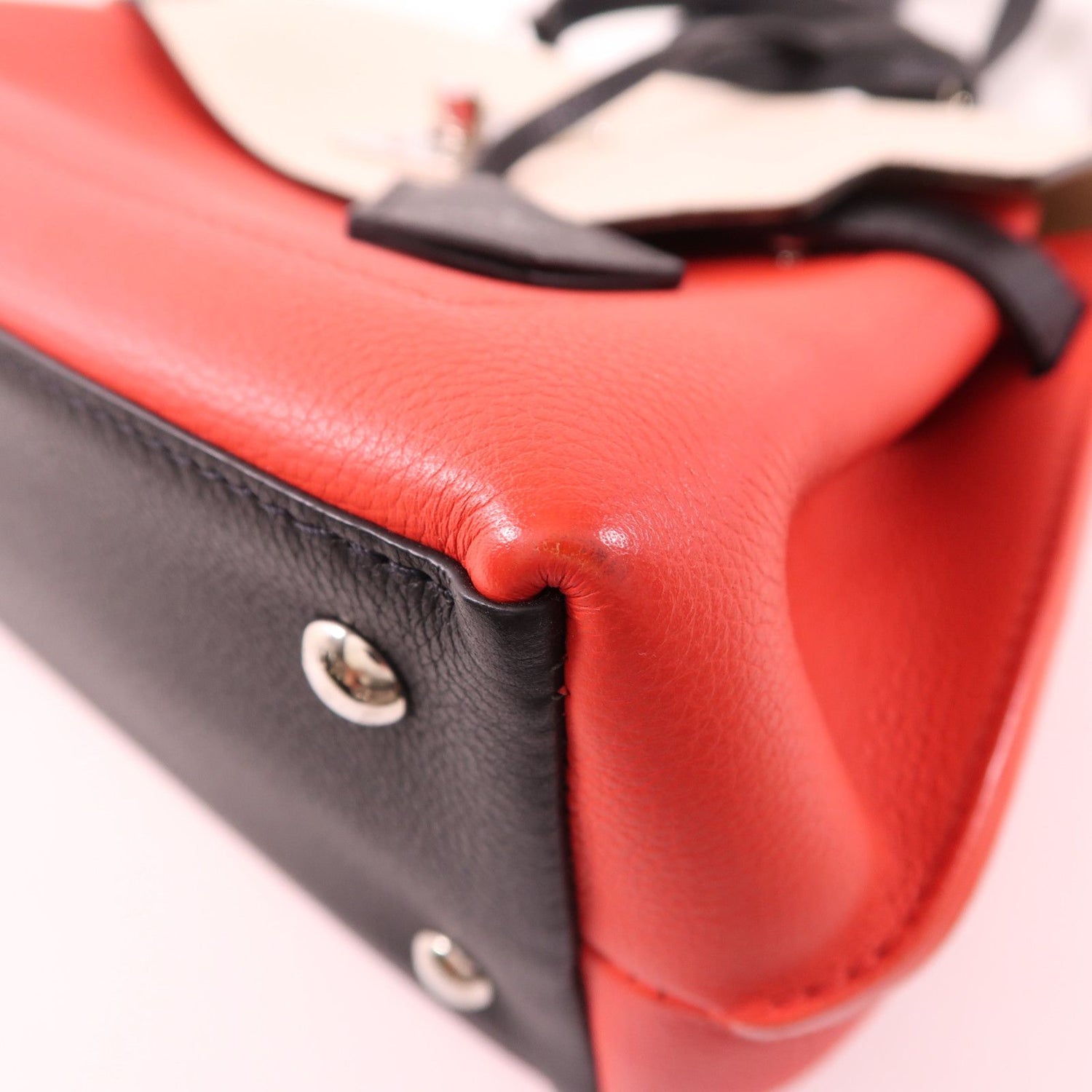 Louis Vuitton Cowhide Leather Lockme Ever Bb Hand-turn Shoulder Bag White Red Black/red/white 2way Shoulder Bag M 53950