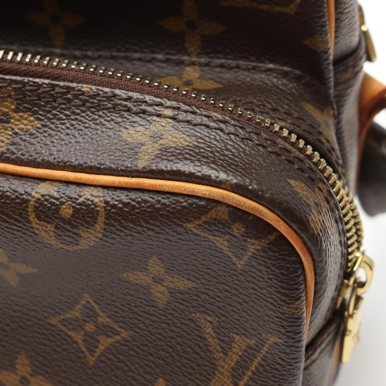 Louis Vuitton Nil 28, Monogram