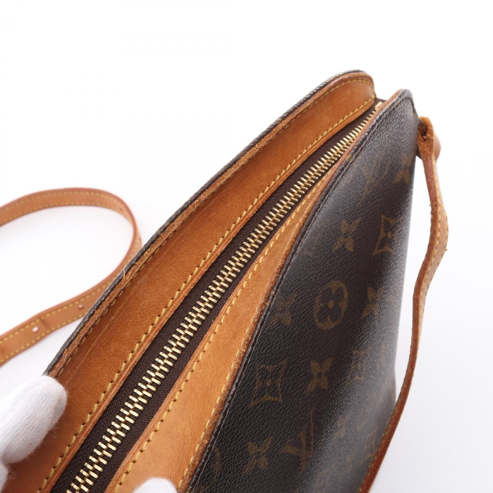 Louis Vuitton Drouot, Monogram