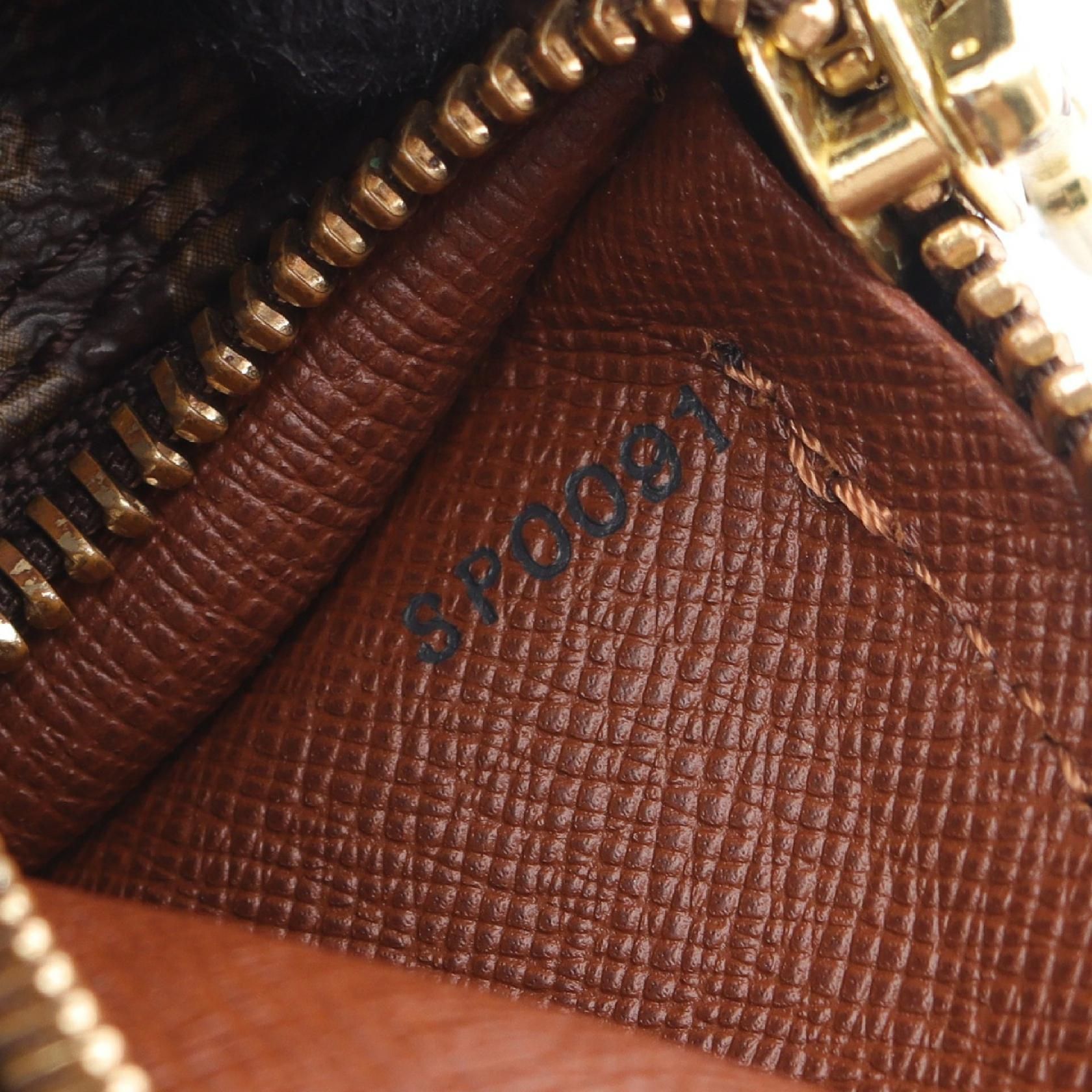 Louis Vuitton Vintage Papillon 26, Monogram