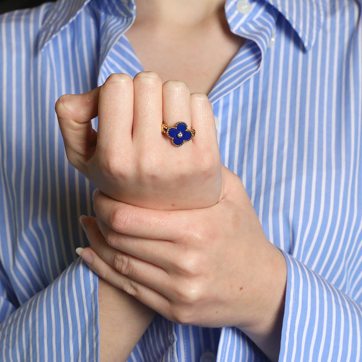 Van Cleef &amp; Arpels Alhambra lapis lazuli, diamond and gold ring