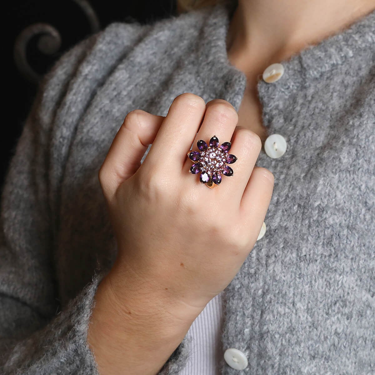 Van Cleef &amp; Arpels Hawa• amethysts, pink sapphires and gold ring