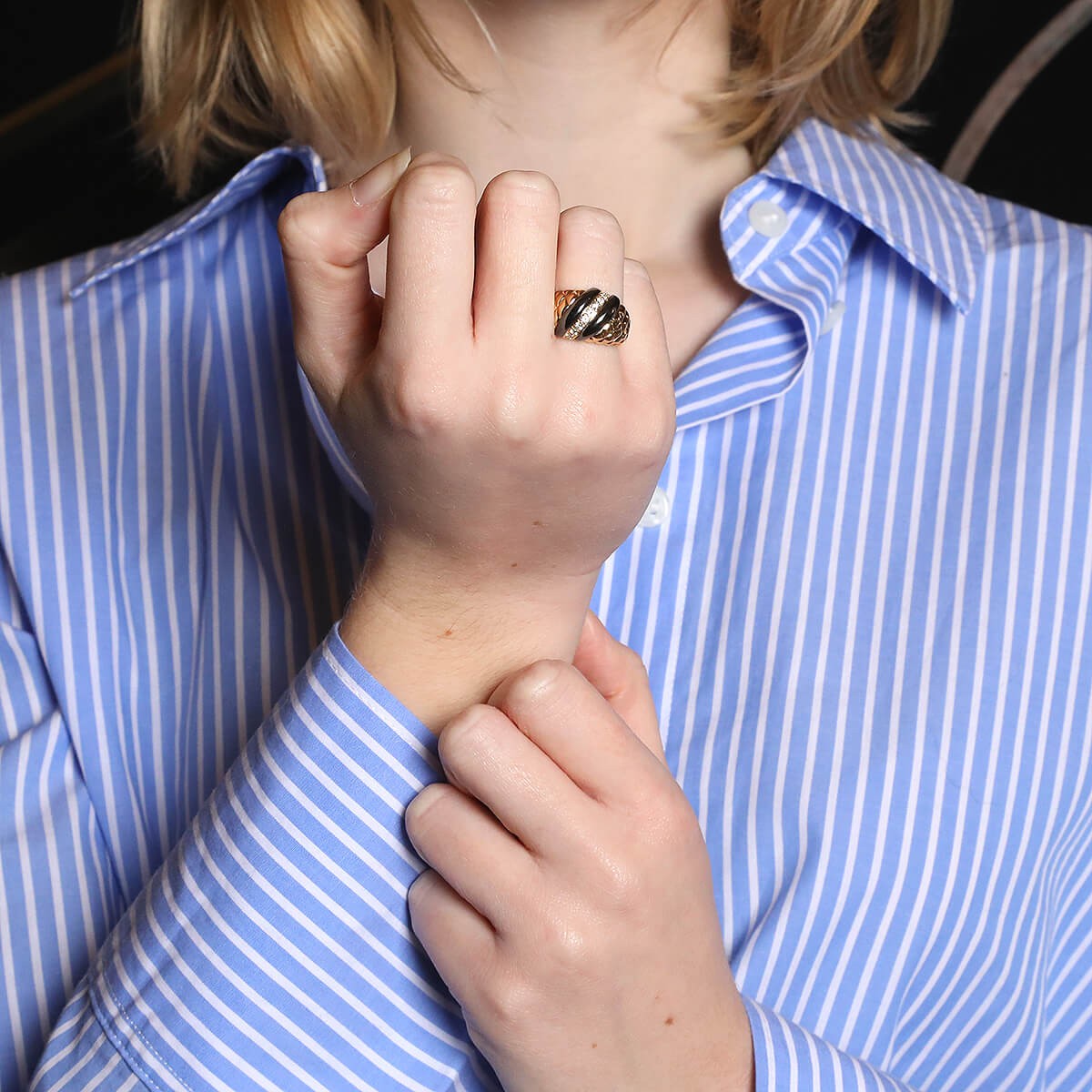 Van Cleef &amp; Arpels hematite, diamonds and gold ring
