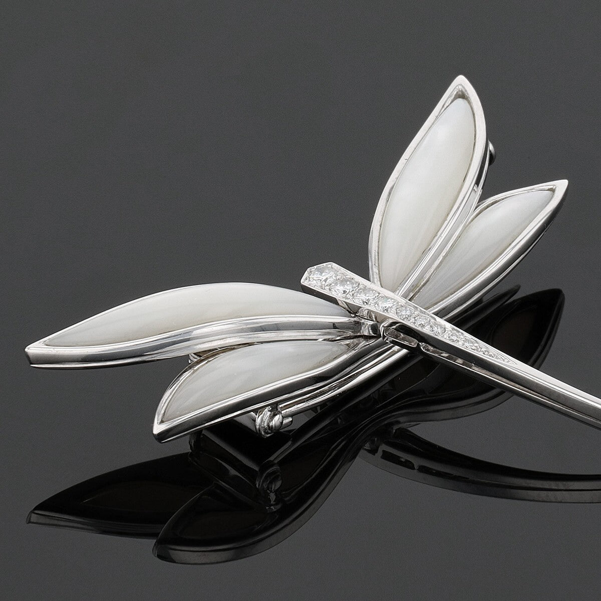 Van Cleef &amp; Arpels Libellule mother-of-pearl, diamonds and gold brooch