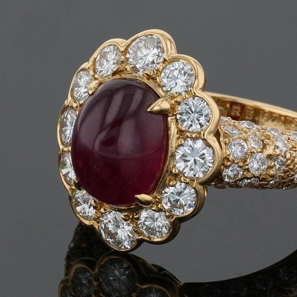 Van Cleef &amp; Arpels ruby, diamonds and gold ring