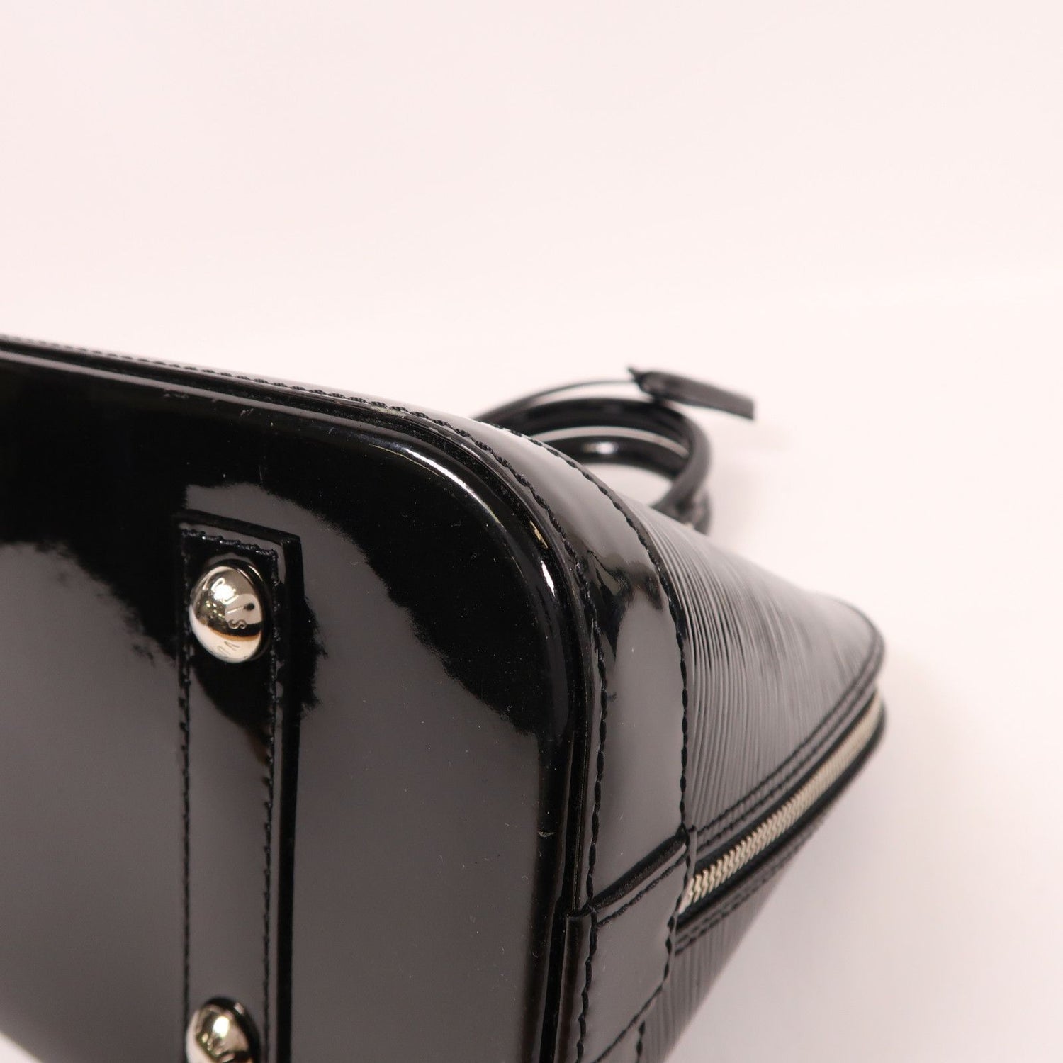 Louis Vuitton Epi Electric Alma Pm Ginpaku Handmade Bag Black Handbag M 4032n