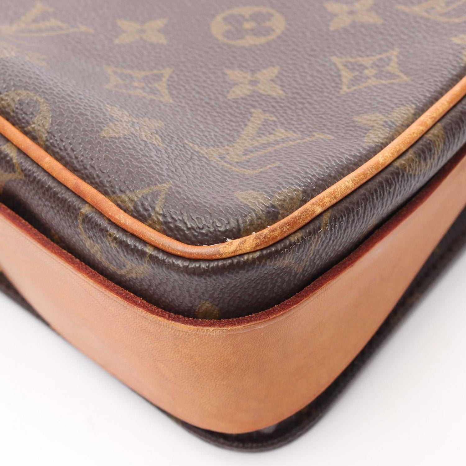 Louis Vuitton Cartouchiere MM, Monogram