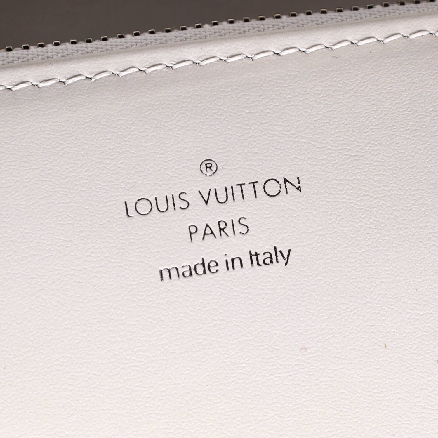 Louis Vuitton Swing Handbag Leather